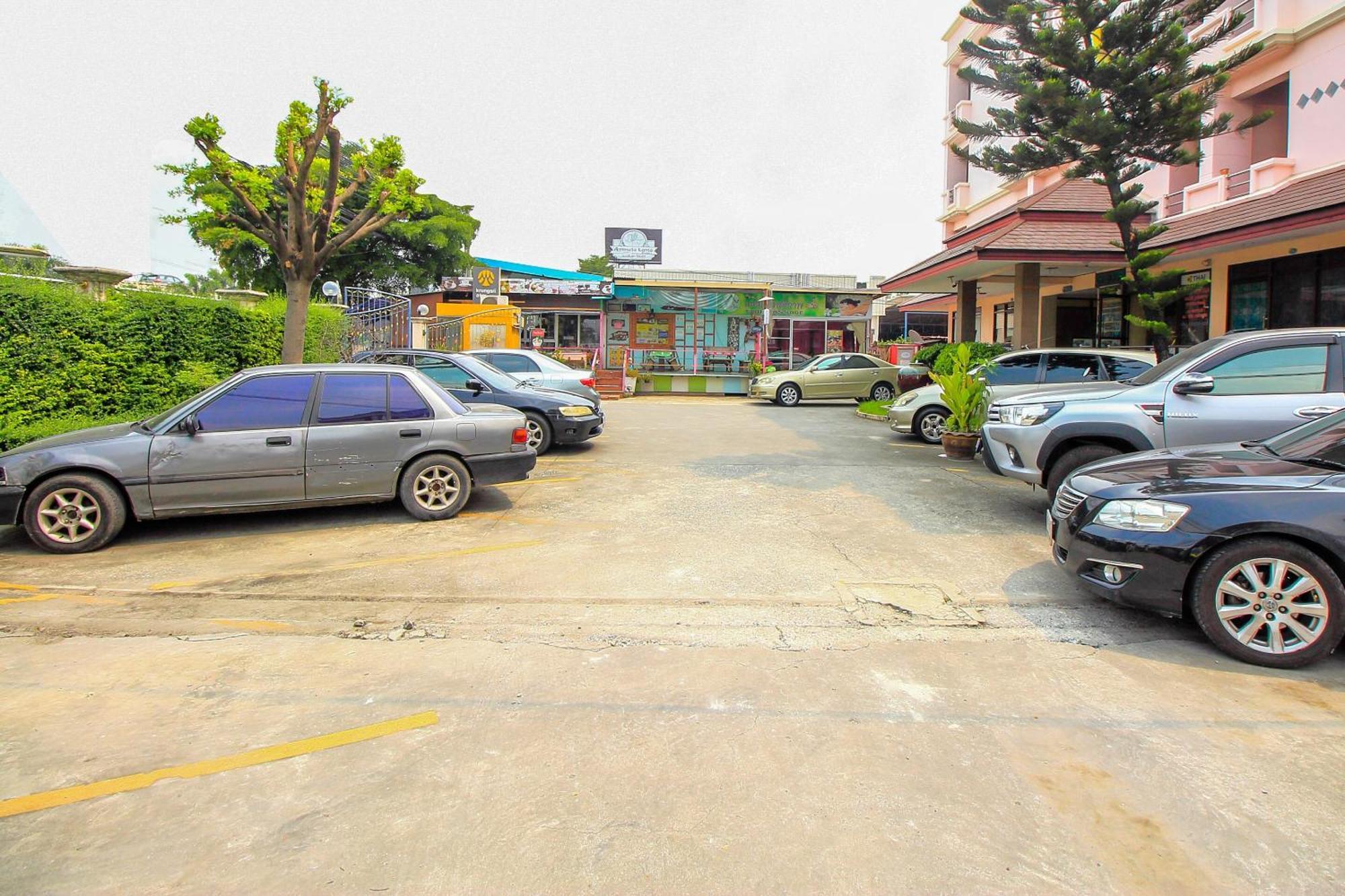 โอเคโฮม แอร์พอร์ต อพาร์ตเมนต์ Hotel กรุงเทพมหานคร ภายนอก รูปภาพ